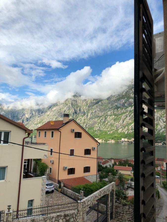 Apartmani Petrija Prčanj Exterior foto
